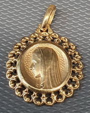 Belle médaille religieuse
