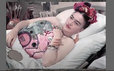 PHOTO  FRIDA KAHLO PEINTRE