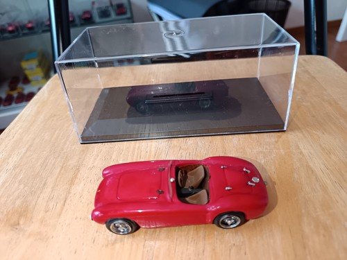 Top model ferrari - top, sb