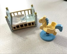 Ensemble lit bébé et rodéo