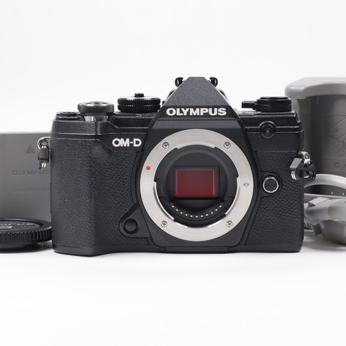 Corps noir olympus e m5 - corps,