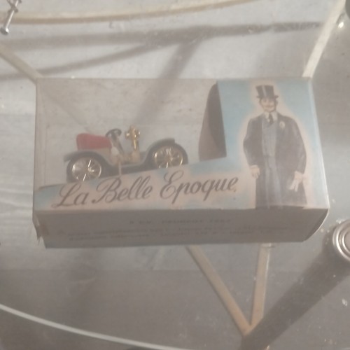 Voiture miniature belle - voiture,