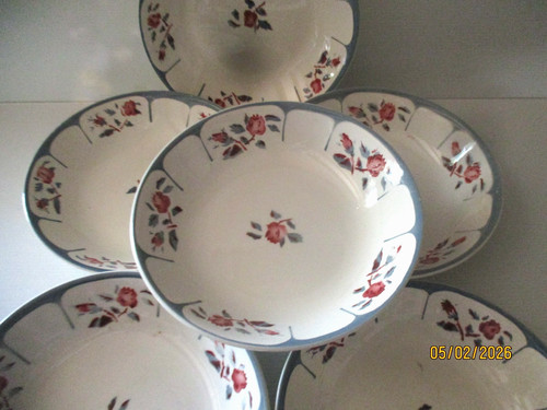 Anciennes assiettes creuses - anciennes,