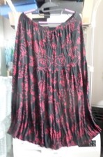 Jupe noire et rouge taille 46/48 ceinture élastiquée gémo