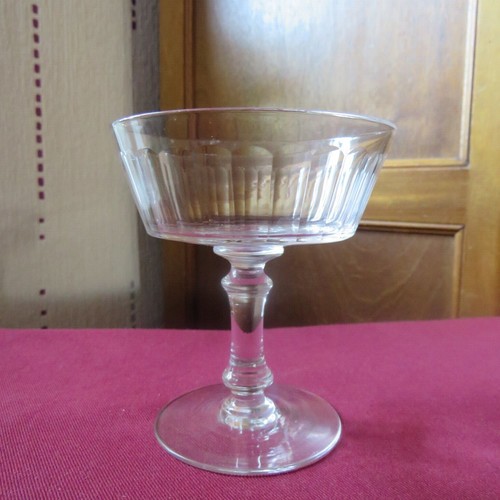 Coupe champagne en cristal - a,