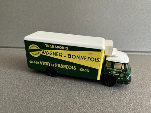 Voiture miniature camion - voiture,