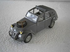VOITURE MINIATURE CITROEN 2CV