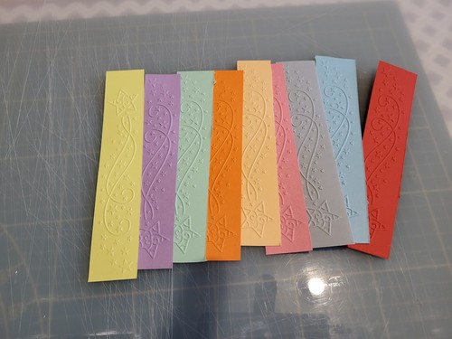 Papier peint frise relief - papier,