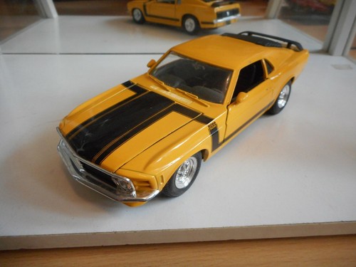 Maisto ford boss - boss, 302