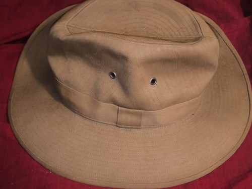 Chapeau brousse rigide - chapeau,