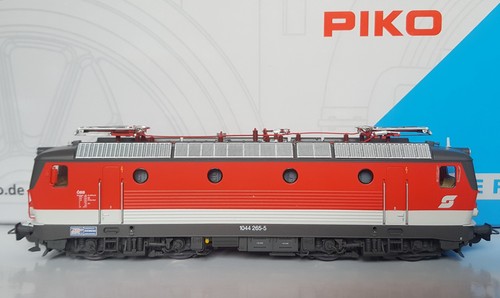 Locomotive électrique 1044 - locomotive, rh