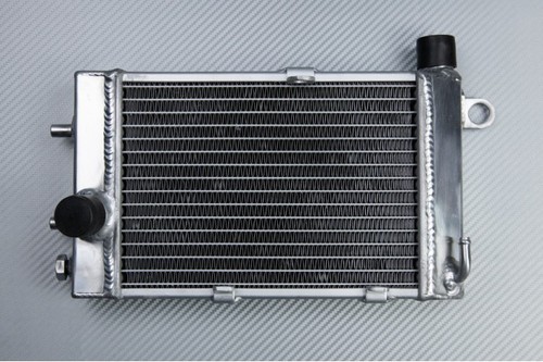 Radiateur eau droit - radiateur,