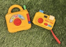 Vintage 90s Fisher-Price Musical Wind Up Radio 3 Blind Mice & Camera Lot (2)