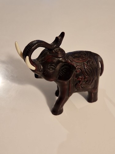 Elephant ancien sculté - elephant,