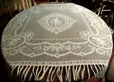 Nappe couleur crème dentelle