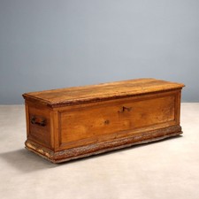 Coffre Ancien Noyer Fer Forgé Italie du XVIIIe Siècle Original