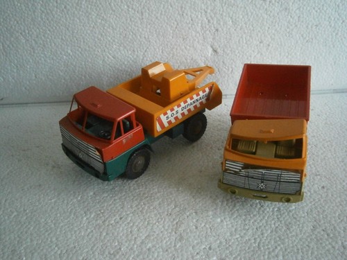 Lot jouet ancien camions - lot,