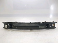 Traverse de pare choc avant -