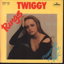 Twiggy Rings 7" vinyl Germany Mercury 1977 pic sleeve - has tiny cut bottom edge