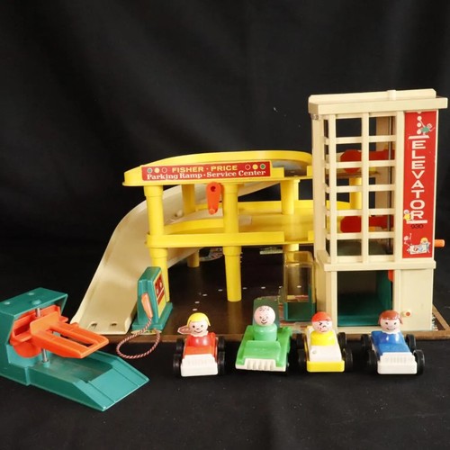 Garage fisher price - garage,