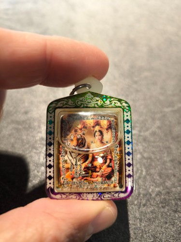 Amulette charme nang phaya - charme,