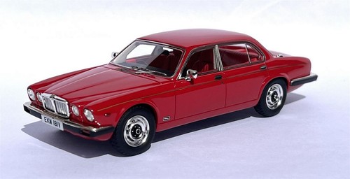 Jaguar xj6 siii damson - 4.2,