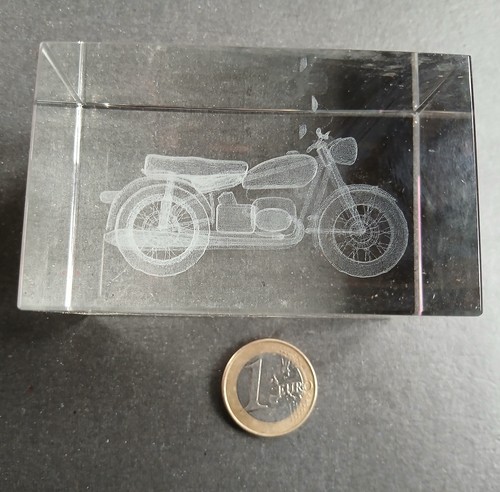 Bloc verre gravé - en, 3d