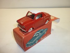 1/43 QUIRALU VESPA 400