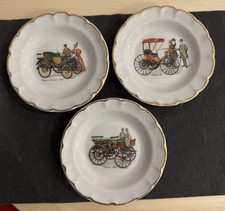 3 Assiettes Décoratives /