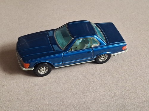Corgi toys mercedes - corgi,