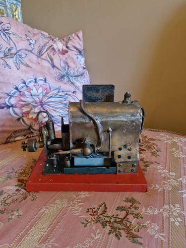 Machine vapeur ancienne de - vapeur,