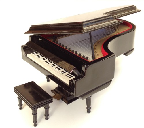 Déco miniature piano queue - a,