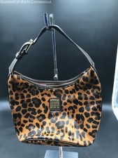 Authenticated Dooney & Bourke Women leopard Leather Purse