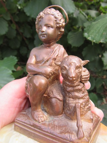 Art deco statue - -, sculpture