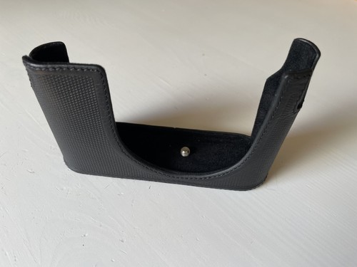 Leica official leather - q2,