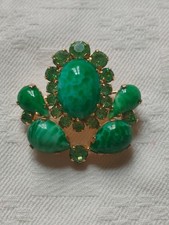 Bijou vintage : broche , strass , verre.