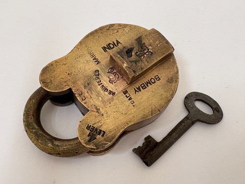 Ancien cadenas vintage - , en