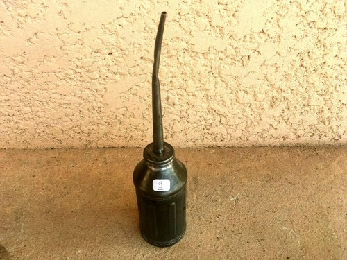 Old tool outil - ),
