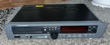 Lecteur Cd PRO / STUDIO TASCAM CD-RW2000 Rack 19