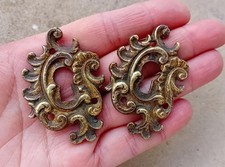 2 ANCIENNES ENTRÉES DE CLÉ SERRURE  DE MEUBLE en bronze ou laiton   N°34C