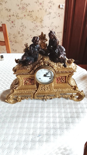 Pendule bronze doree style - pendule,