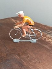 Plastic cyclist, yellow jersey