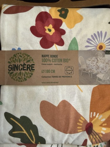 Sincère nappe ronde