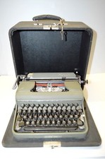 -MACHINE A ECRIRE ANCIENNE