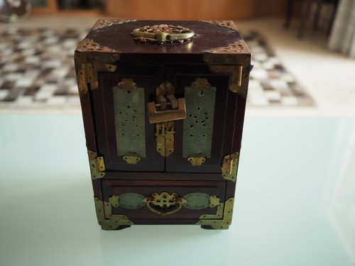 Petit meuble chinois ancien - meuble,