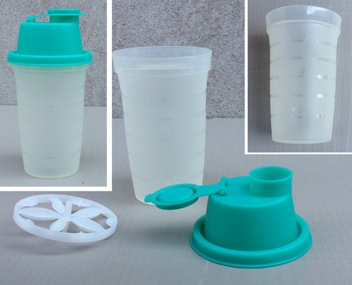 Tupperware shaker - tupperware,