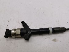 Toyota Corolla Verso AR10 2005 Diesel Injecteur de carburant 85kW AMD103554