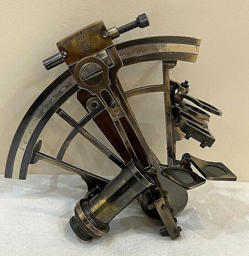 Sextant instrument astrolabe