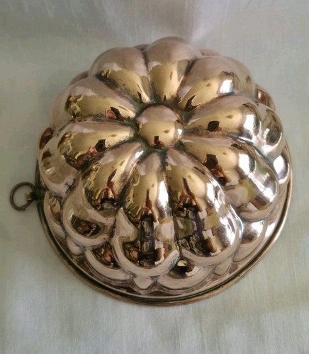 Ancien moule gâteau en - ancien, À