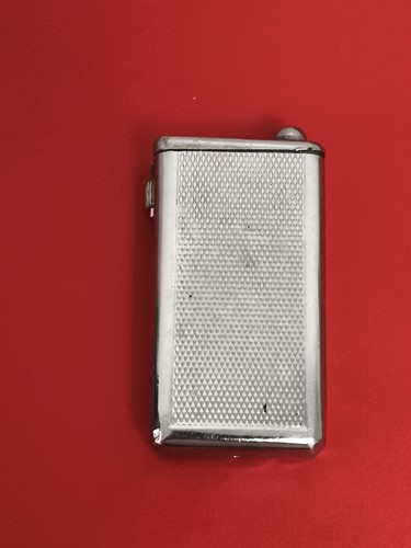 Briquet ancien métal - , argenté